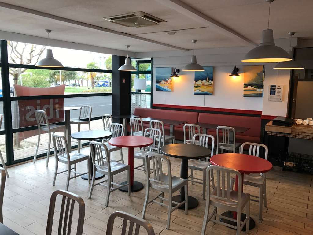 B&B Hotel Les Sables-D'Olonne Centre Gare المطعم الصورة