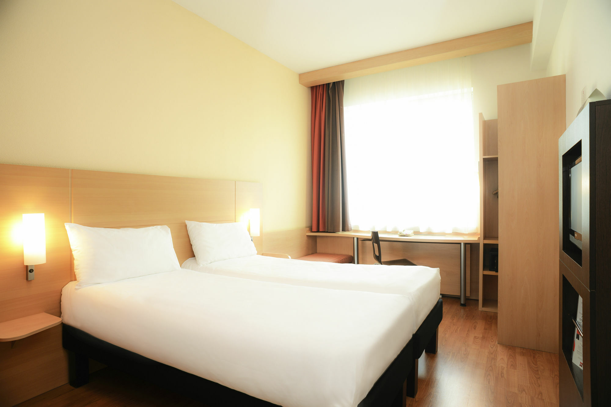 B&B Hotel Les Sables-D'Olonne Centre Gare المظهر الخارجي الصورة